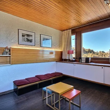 Apartment Cosy Au Pied Des Pistes Avec Balcon Et Equipements Modernes - Fr-1-455-61 *