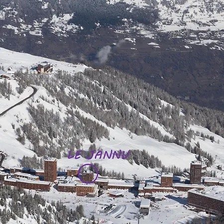 Apartment Cosy Au Pied Des Pistes Avec Balcon Et Equipements Modernes - Fr-1-455-61 La Plagne